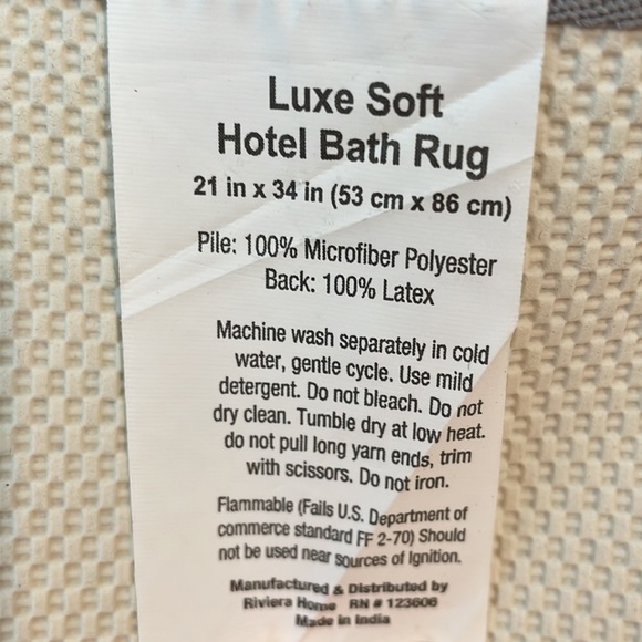 Bath Mat Set - Gray and White - Picture 6 of 6